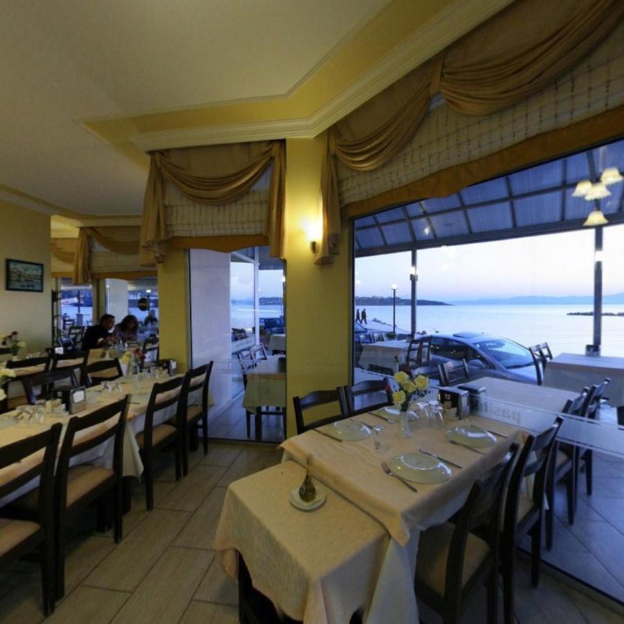 Pasifik Hotel Çeşme Buitenkant foto