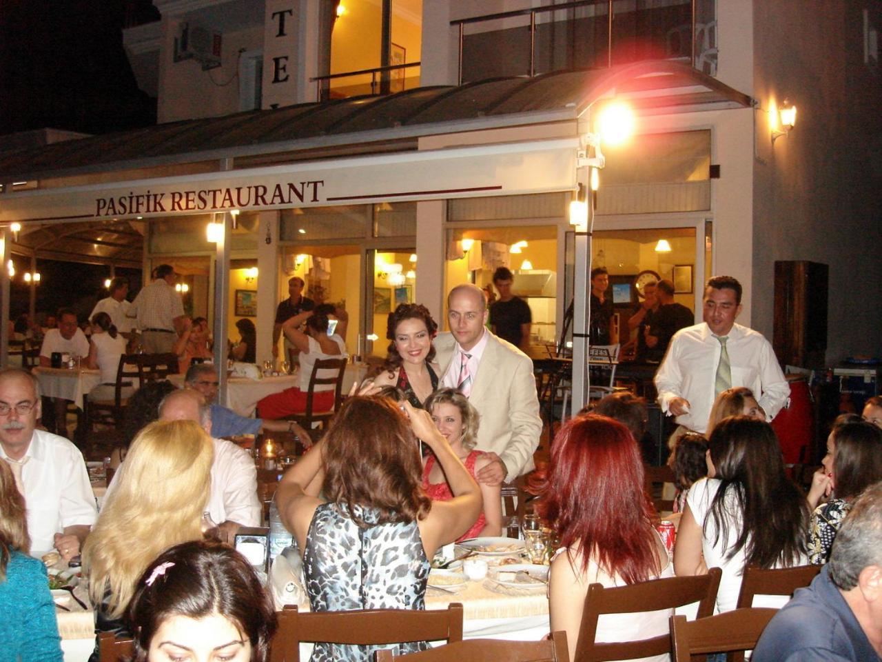 Pasifik Hotel Çeşme Buitenkant foto