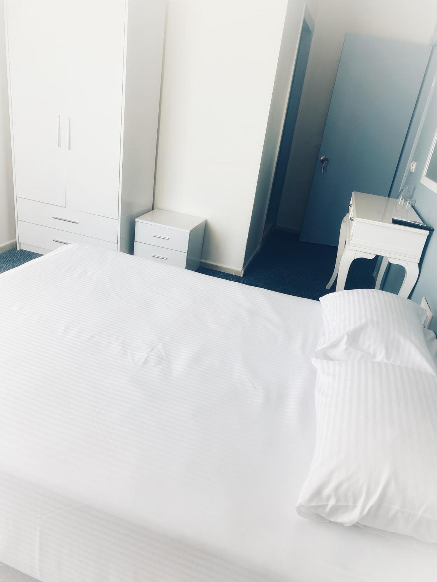 Pasifik Hotel Çeşme Buitenkant foto