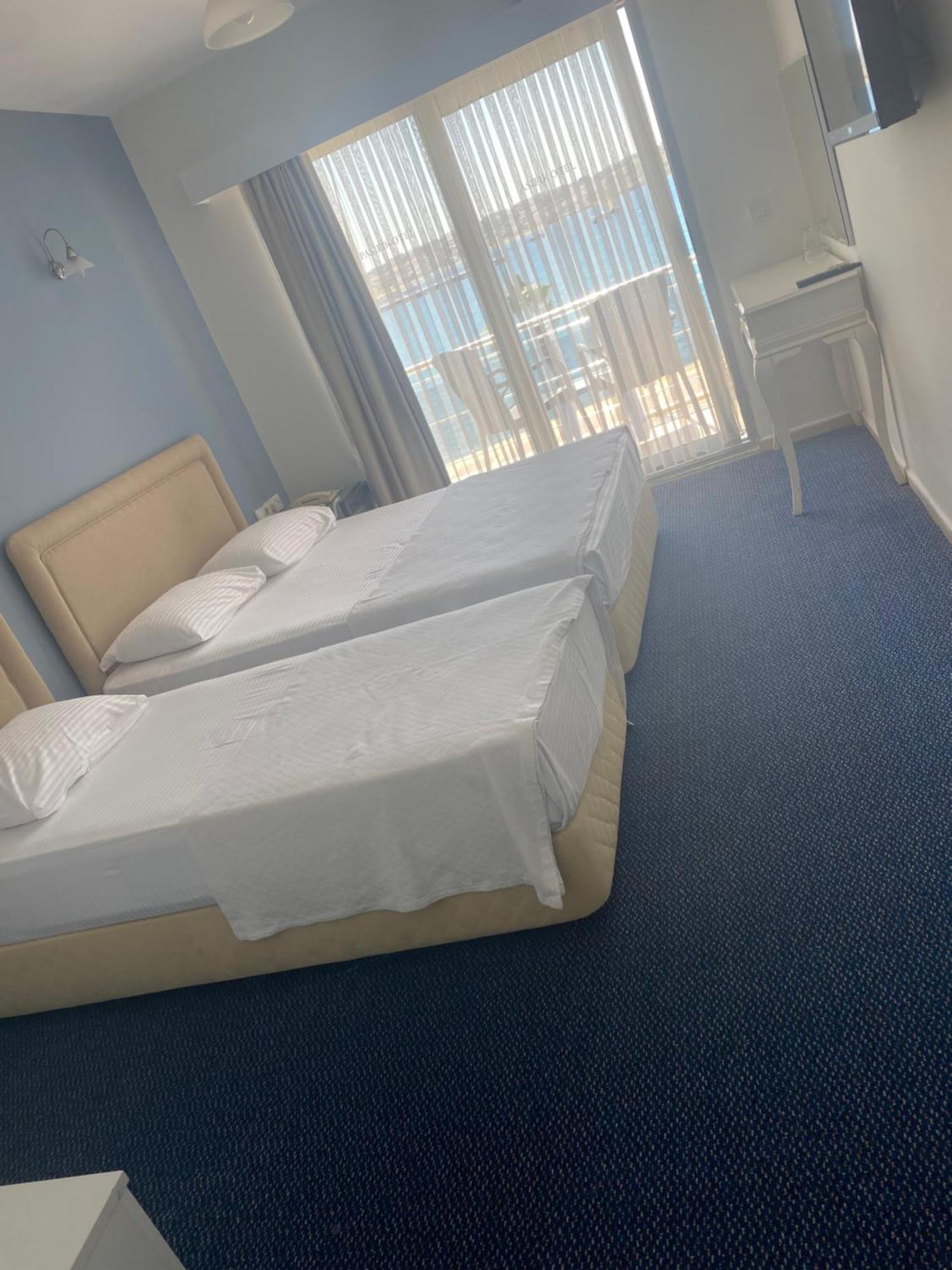 Pasifik Hotel Çeşme Buitenkant foto